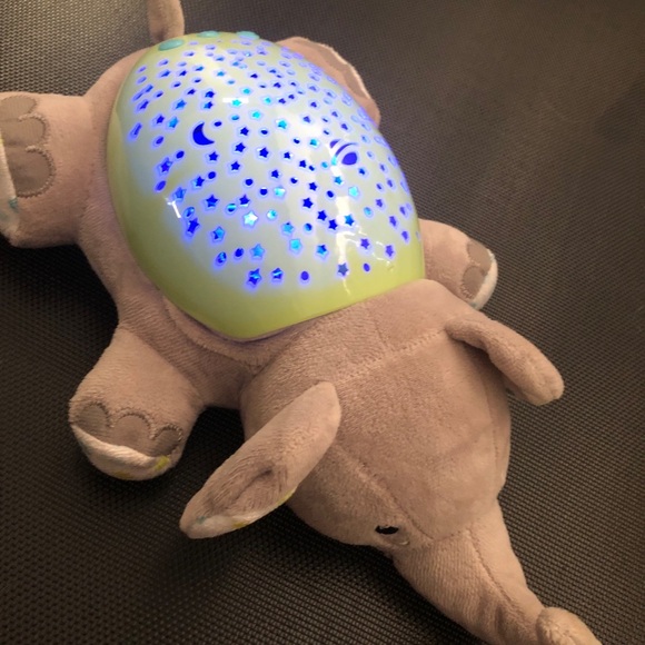 Musical Baby’s Nightlight with Music, changing colors!  Must have toddler baby - Picture 5 of 6